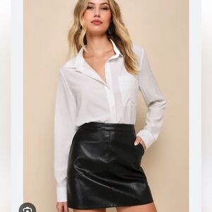 New Lulus black faux leather mini skirt large